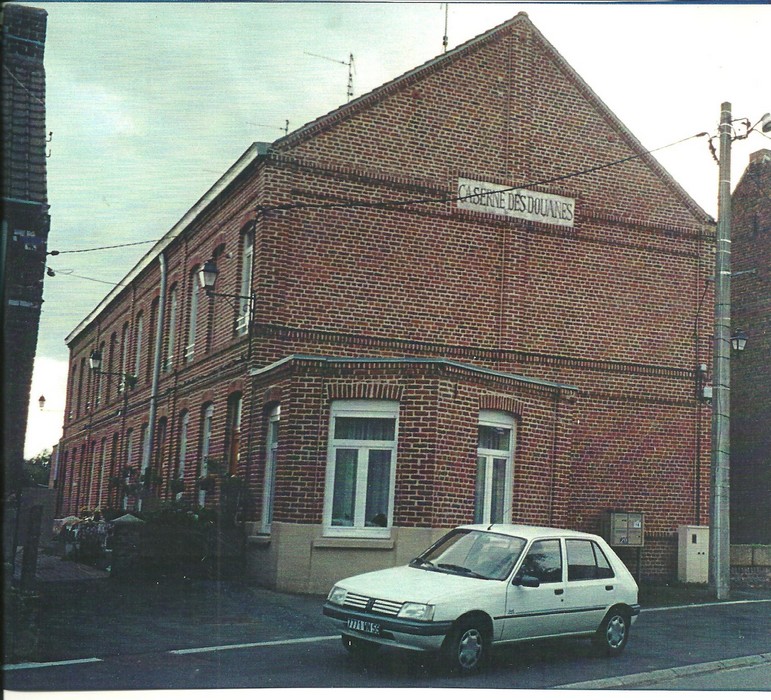 34 La caserne des douanes (2012)