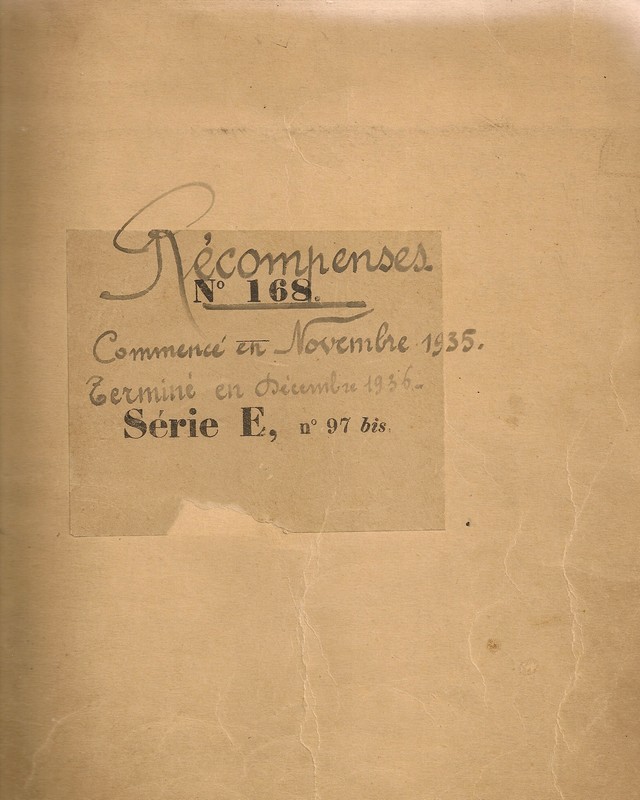 44 Registre des Récompenses accordées aux douaniers suite aux infractions relevées (commencé en novembre 1935).jpg