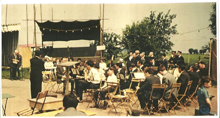 21 Allocution lors de la kermesse de 1962
