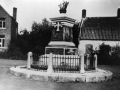 4 Le pot fleuri installé par les Saillysiens (1917)